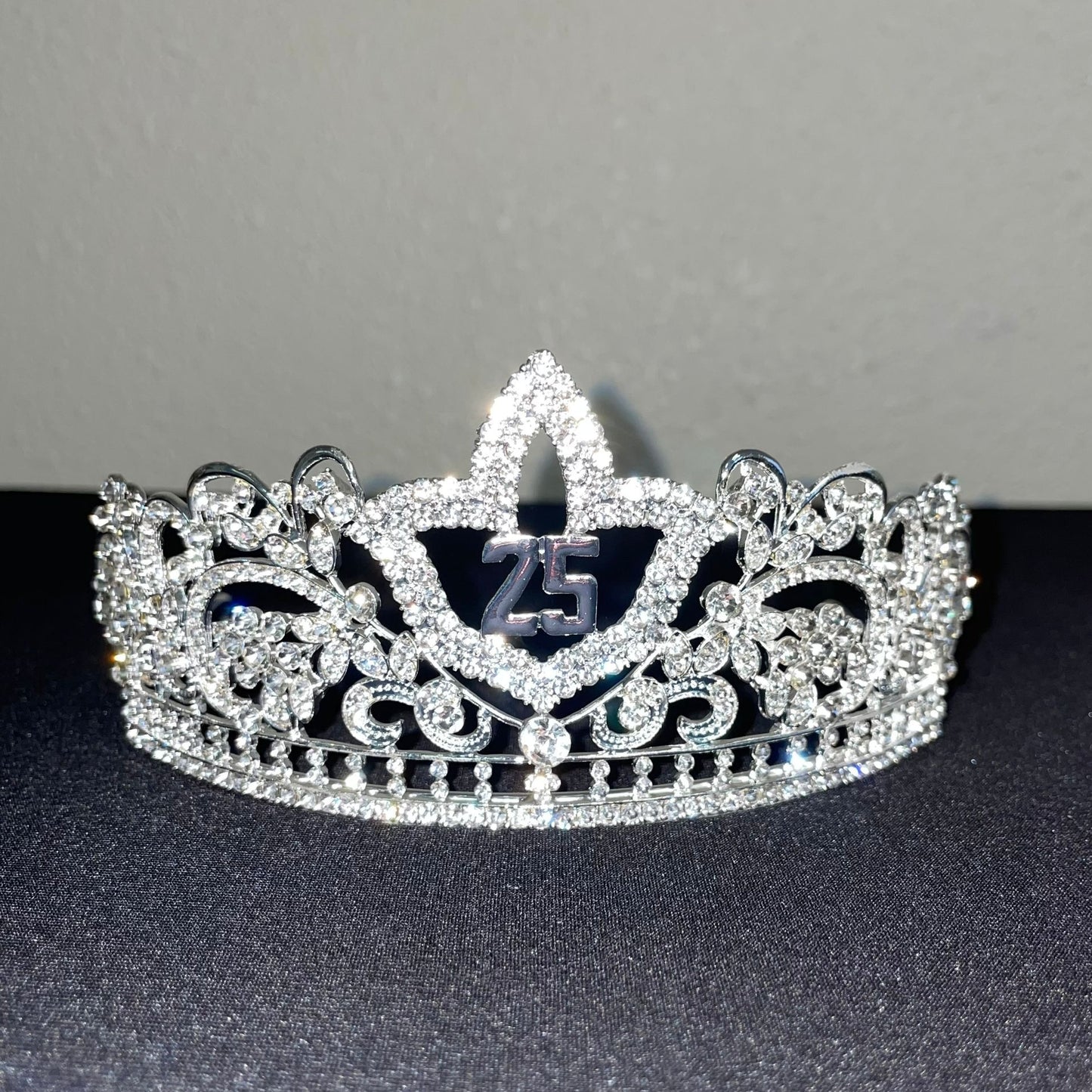 Crown 25
