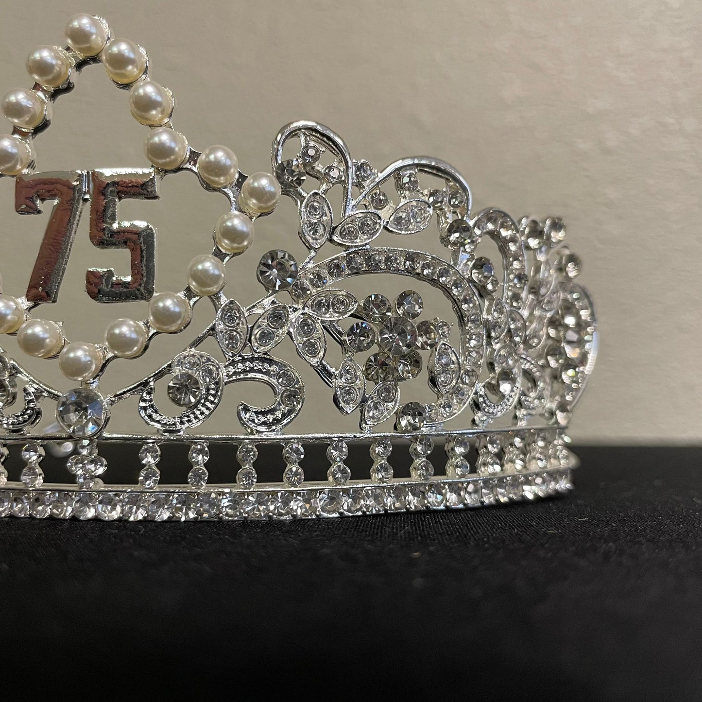 Crown 75